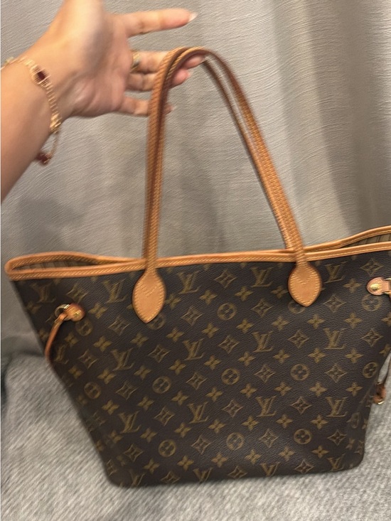 Louis Vuitton Handbags - Louis Vuitton Monogram Canvas Tote in Brown and Tan